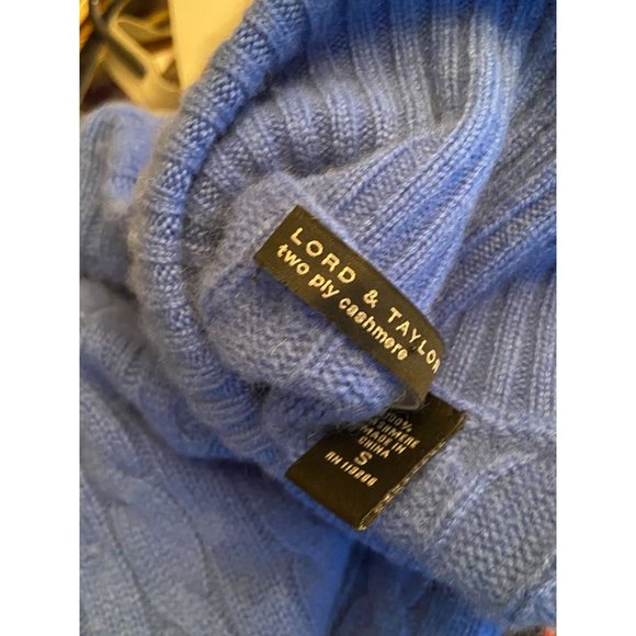 Lord & Taylor 100% Cashmere Blue Cable Sweater Ladies Small - Picture 3 of 4